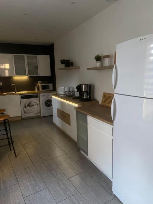 Gite Comme Chez Soi Ducey Les Cheris Exterior foto